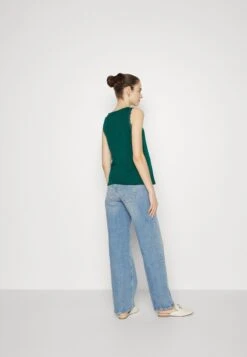 Top - Dark Green 8 Top - Dark Green -Anna Field 01f9a4381e074eeead6eac3cc3c3724c