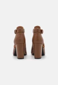 Anna Field LEATHER - Schaftsandale - Cognac 9 Anna Field LEATHER - Schaftsandale - Cognac -Anna Field 20b0ade906954319a7ab226ae65dd4f8