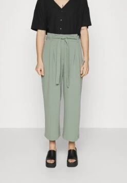CIRCULAR PETITE - Stoffhose - Green -Anna Field 8e3dcdf368ae455c84e0934f637ece9f 1