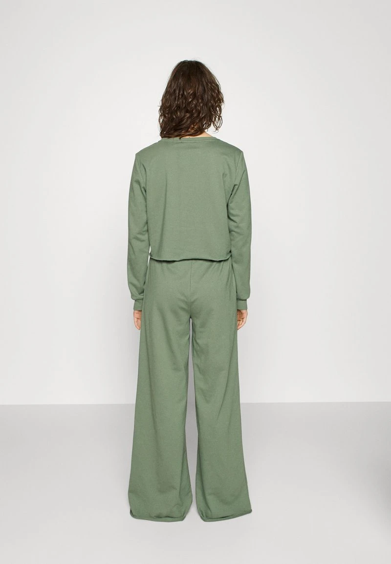 Anna Field Nachtwäsche Set - Khaki 3 Anna Field Nachtwäsche Set - Khaki – Bild 3